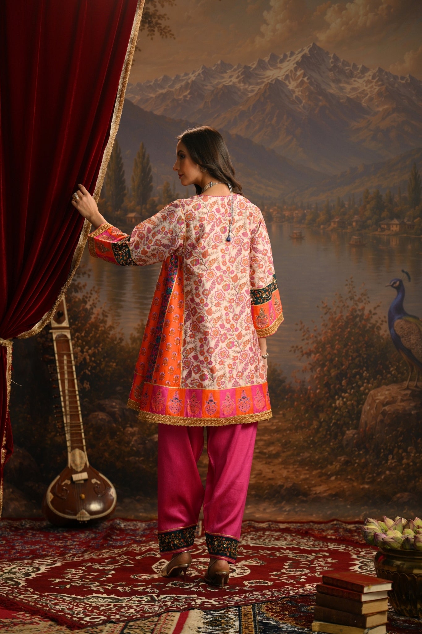 Pink Rangrez Bagh Embroidered Kurta Set Taroob