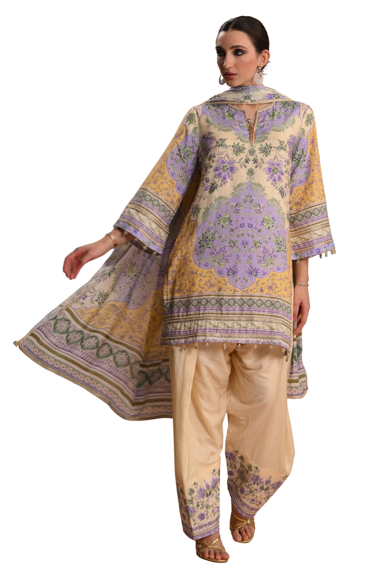 Ivory Noor Bagh Kurta Set Trob