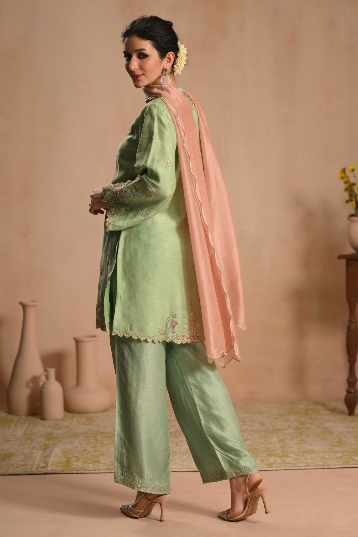 Women's Mint Green Nayab Hand Embroidered Kurta Set Taroob