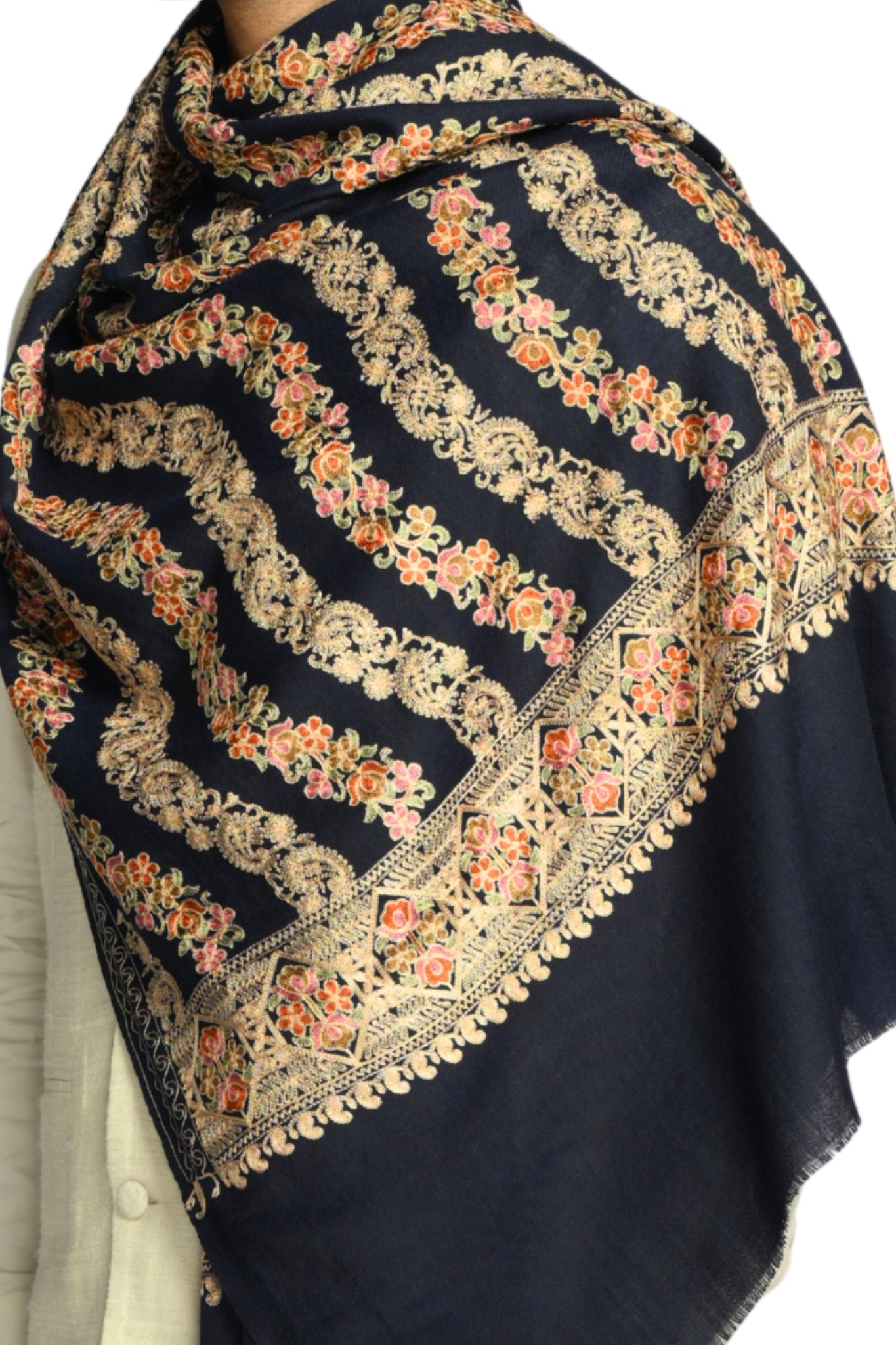 Taroob Parallel Petals Embroidered Stole