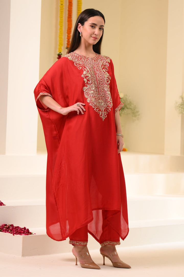 Taroob Hand Zardozi Choga Set