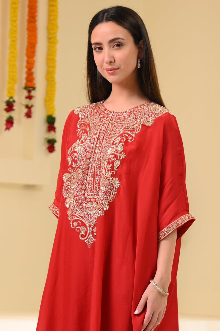 Taroob Hand Zardozi Choga Set