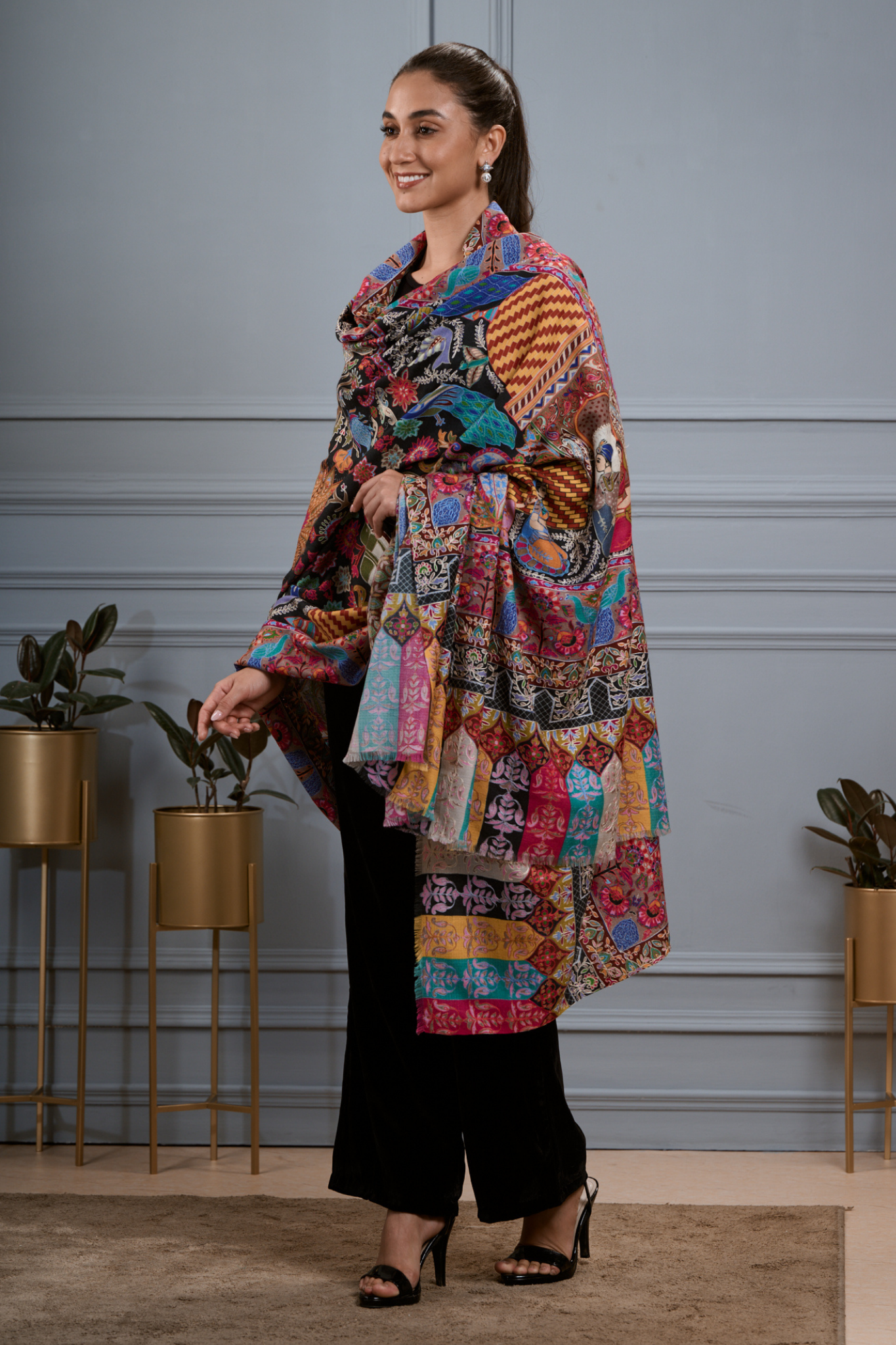 Taroob Magical Mughal Darbar Kalamkari Shawl