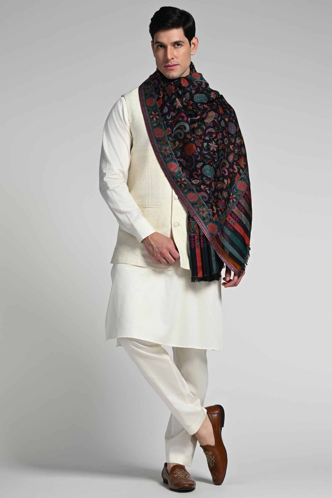 Taroob Gulab-kar Silk Kashmiri Kaani Stole