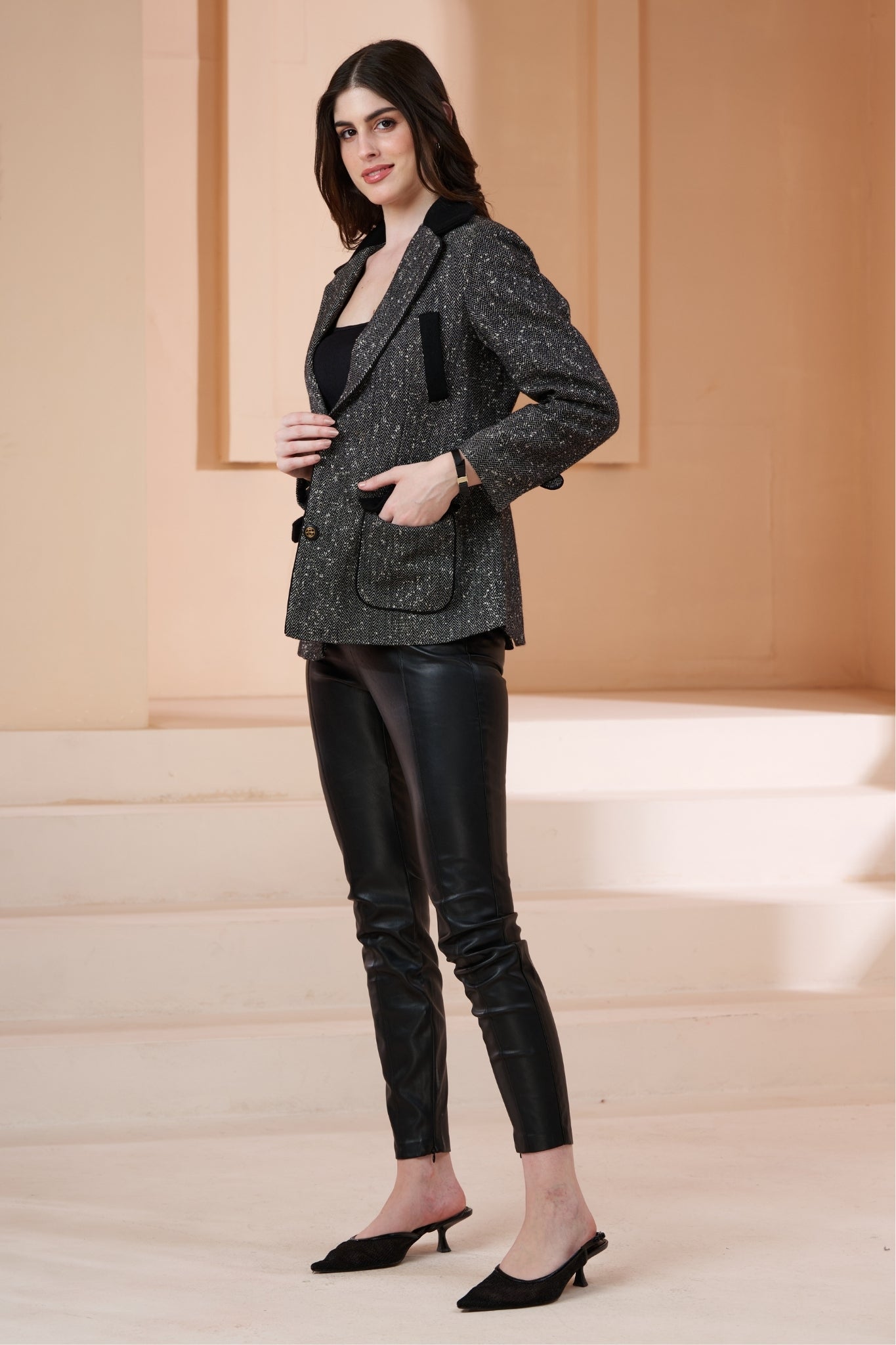 Taroob Herringbone Wool Blazer