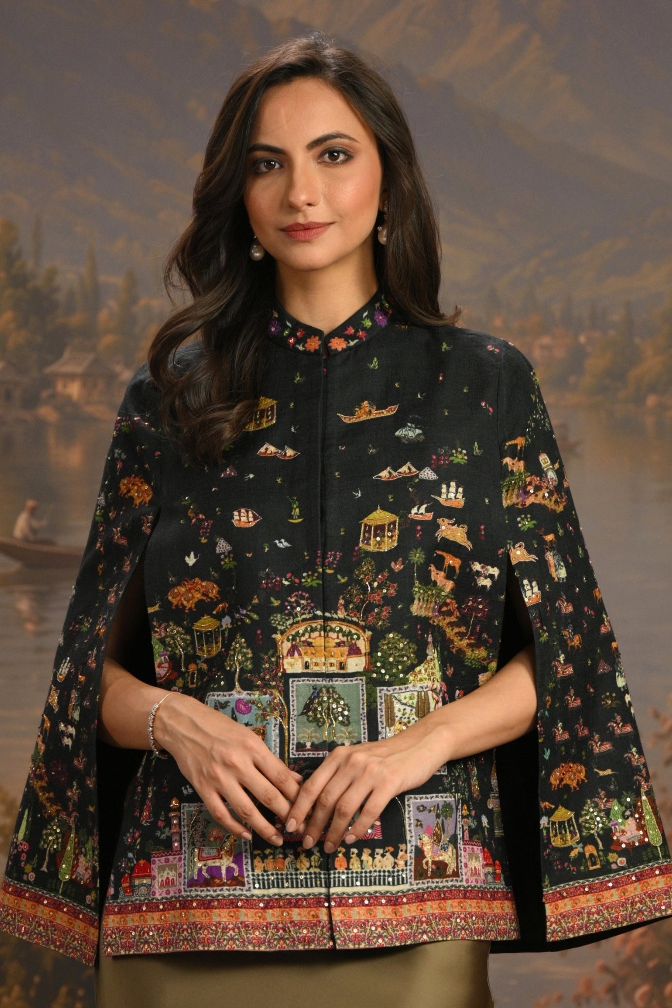 Black Mughal  Emblesshied Cape