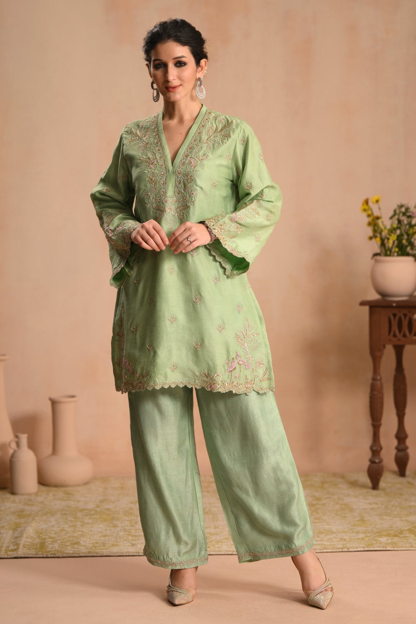 Women's Mint Green Nayab Hand Embroidered Kurta Set Taroob