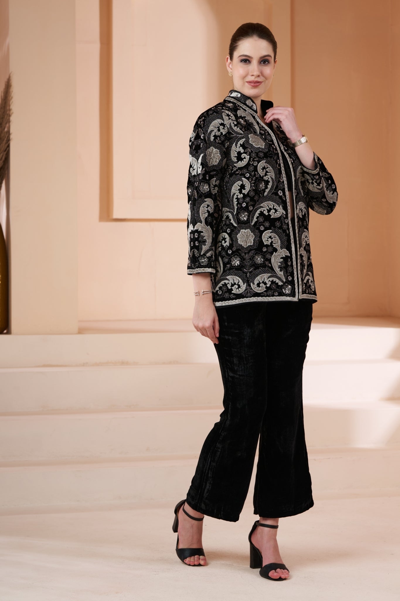 Taroob Embroidered Regal Velvet Women Coat