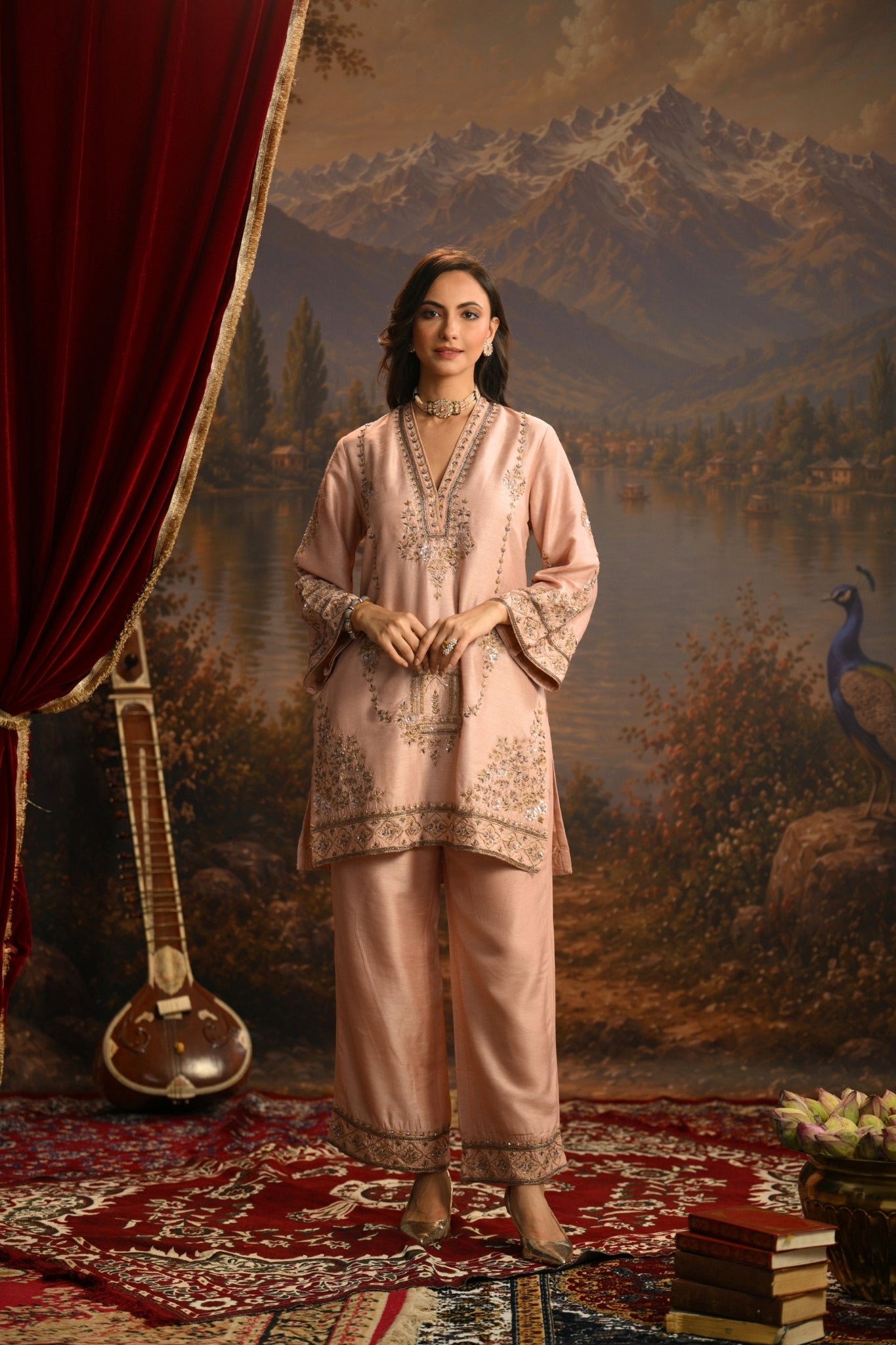 Pink Jharokha Mahal Embroidered Kurta Set Taroob
