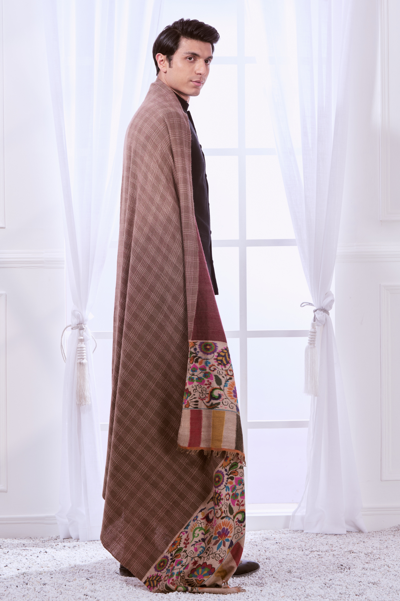 Taroob Pure Pashmina Men's Reversible Border Kaani Dusala