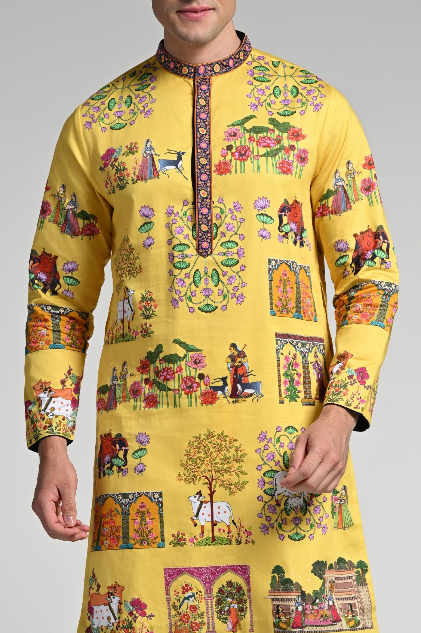 Printed Pichwai Art Kurta Pajama Set – Men's – Image 6 | Taroob