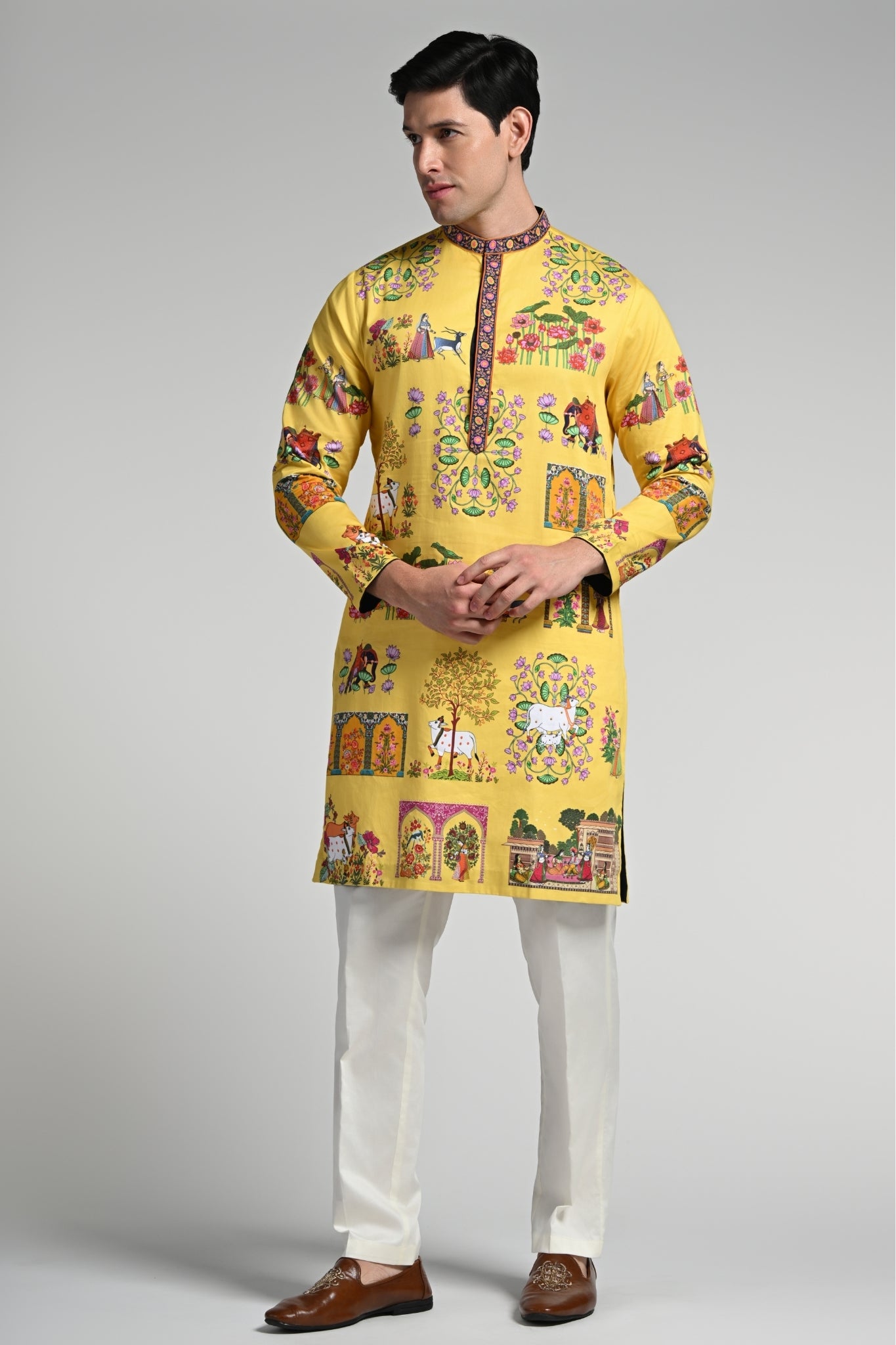 Printed Pichwai Art Kurta Pajama Set – Men's – Image 5 | Taroob