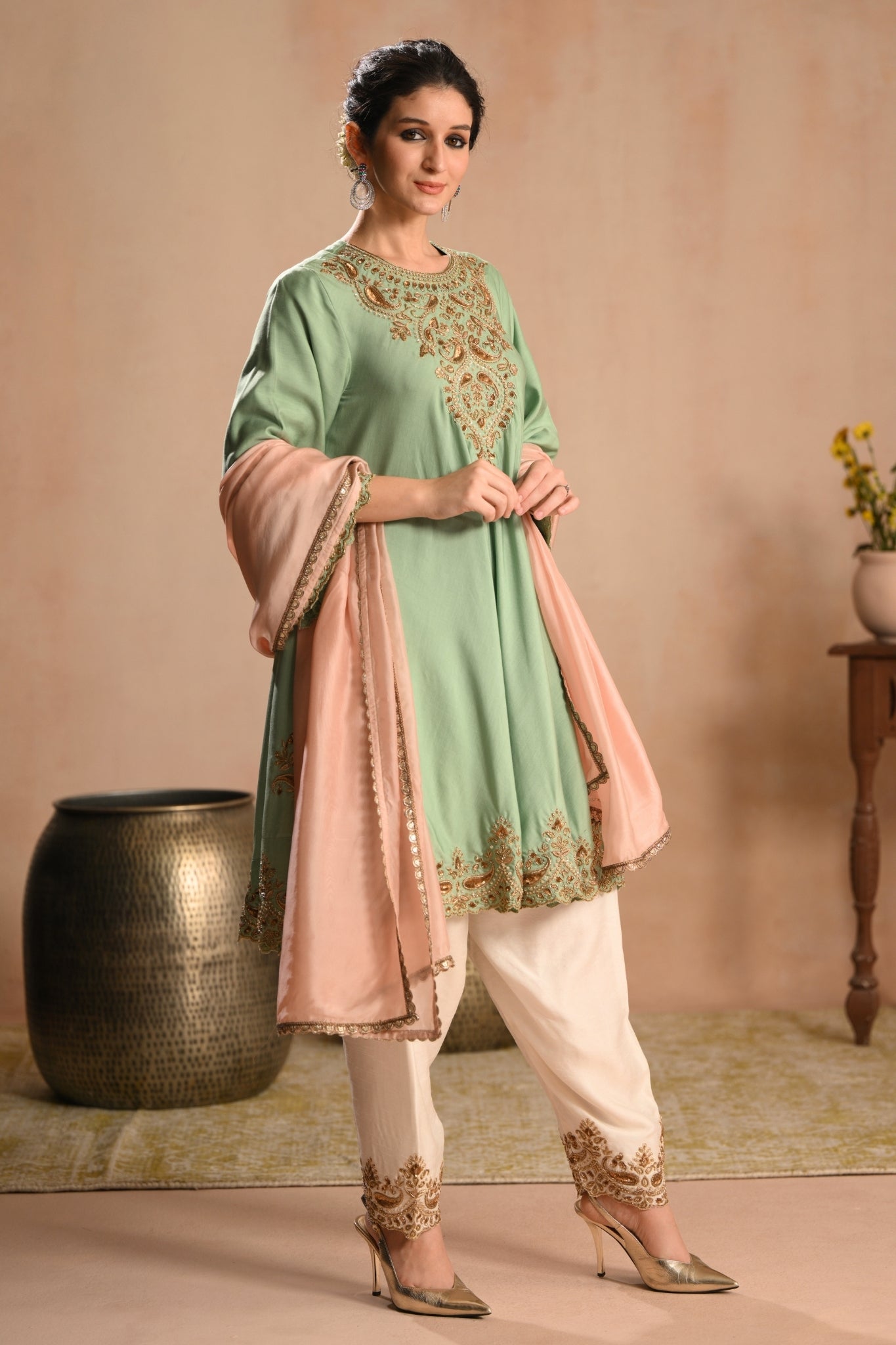 Women's Mint Green Zareen Handembroidered Kalidaar Kurta Set Taroob
