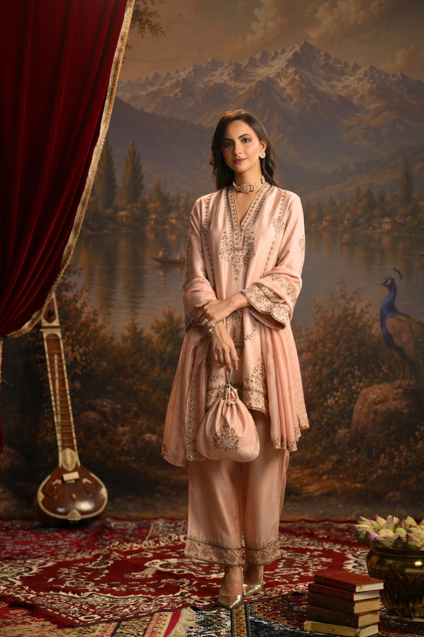 Pink Jharokha Mahal Embroidered Kurta Set Taroob
