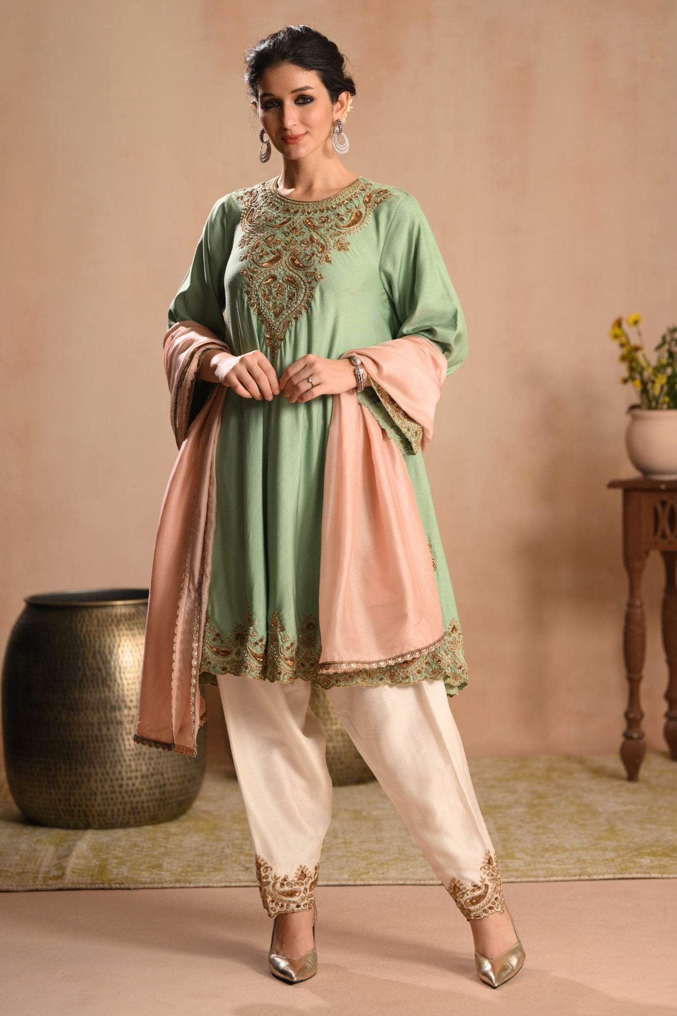 Women's Mint Green Zareen Handembroidered Kalidaar Kurta Set Taroob