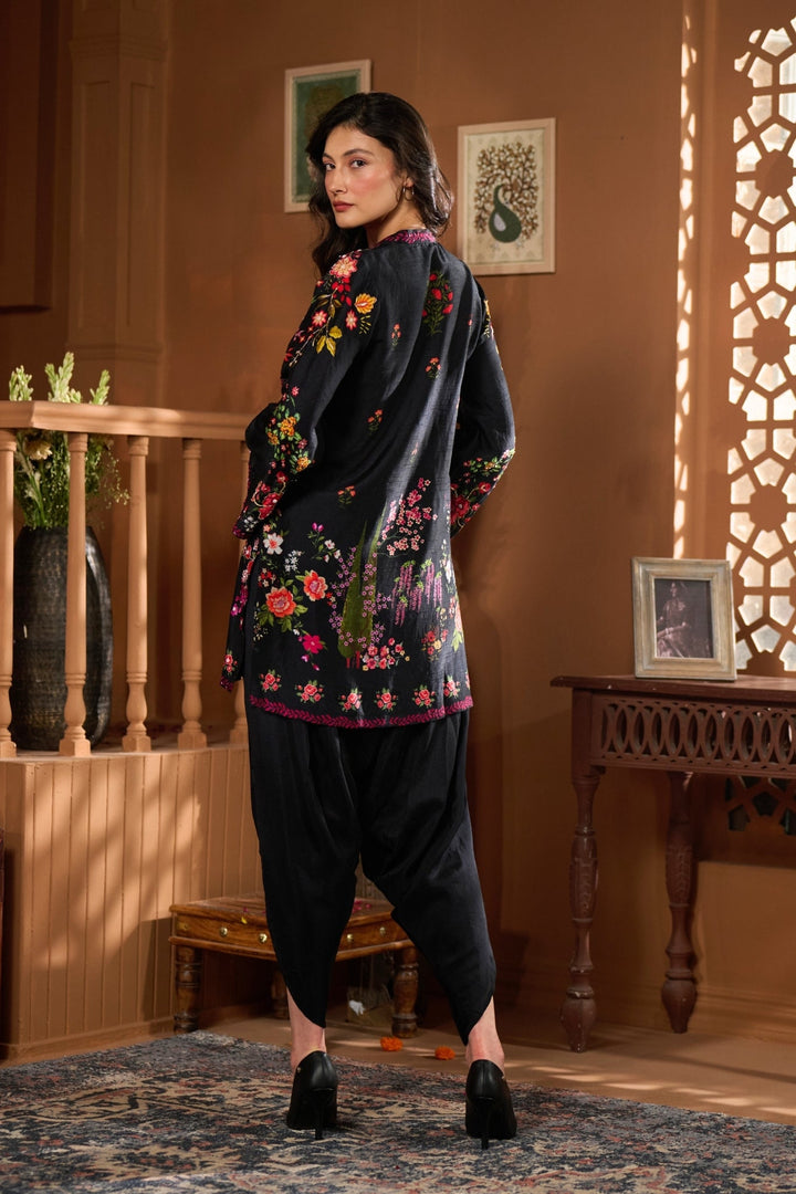 Taroob Mor Mahal Embroidered Kurta Set