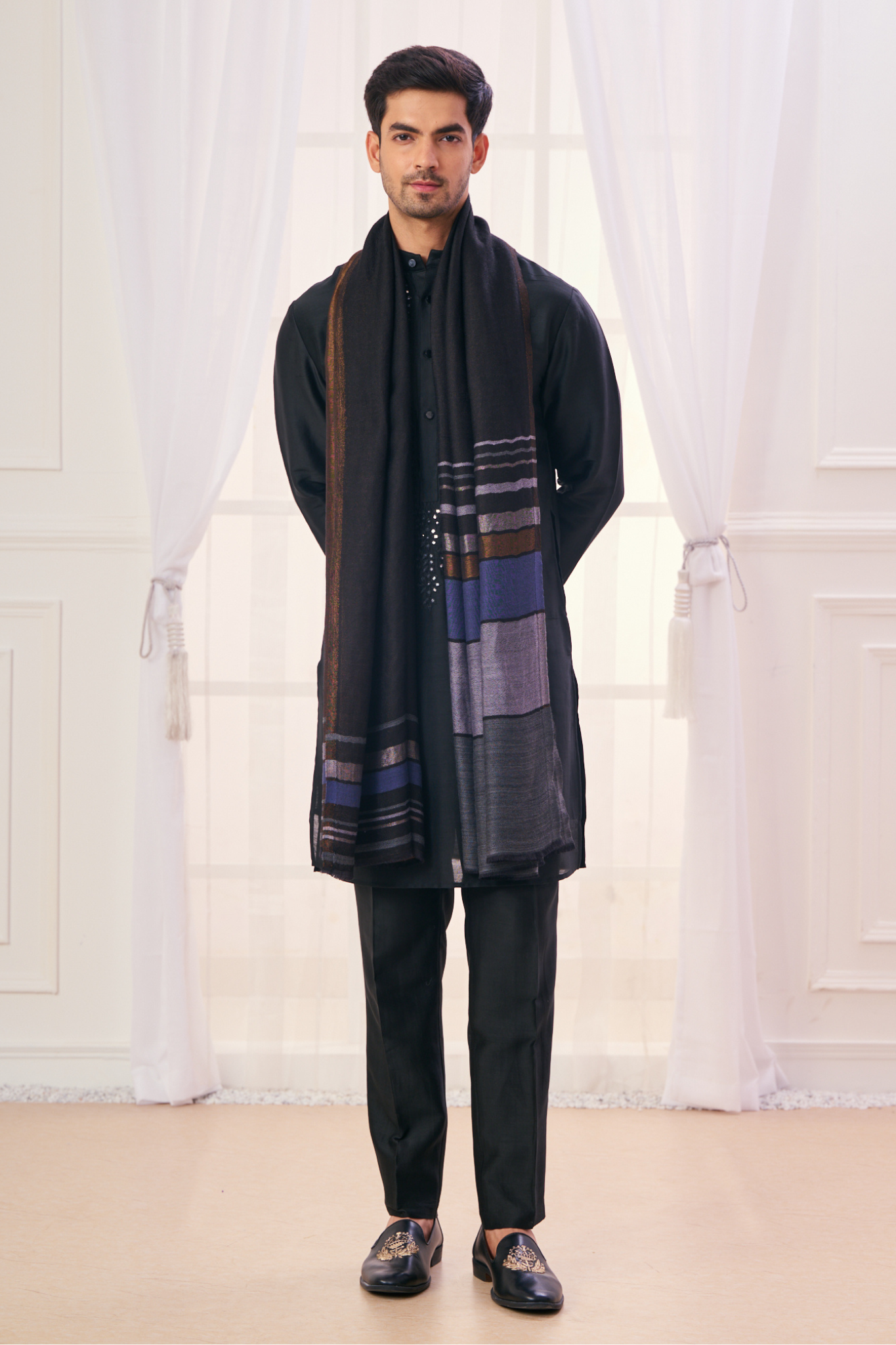 Taroob Men's Reversible Fine Wool Zari Striper Stole