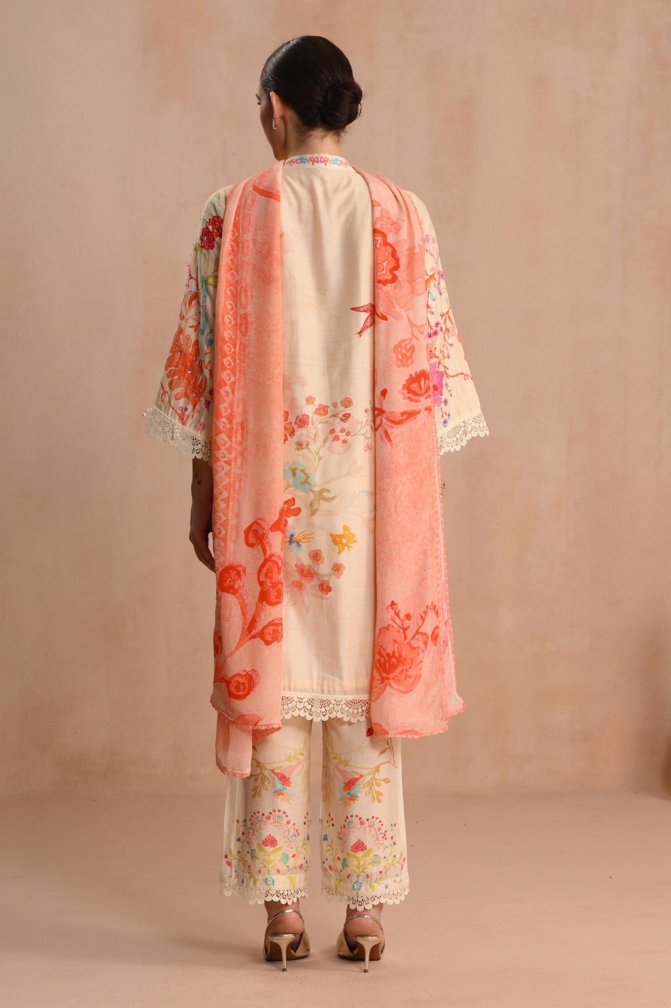 Ivory Nargis Embroidered Kurta Set Taroob