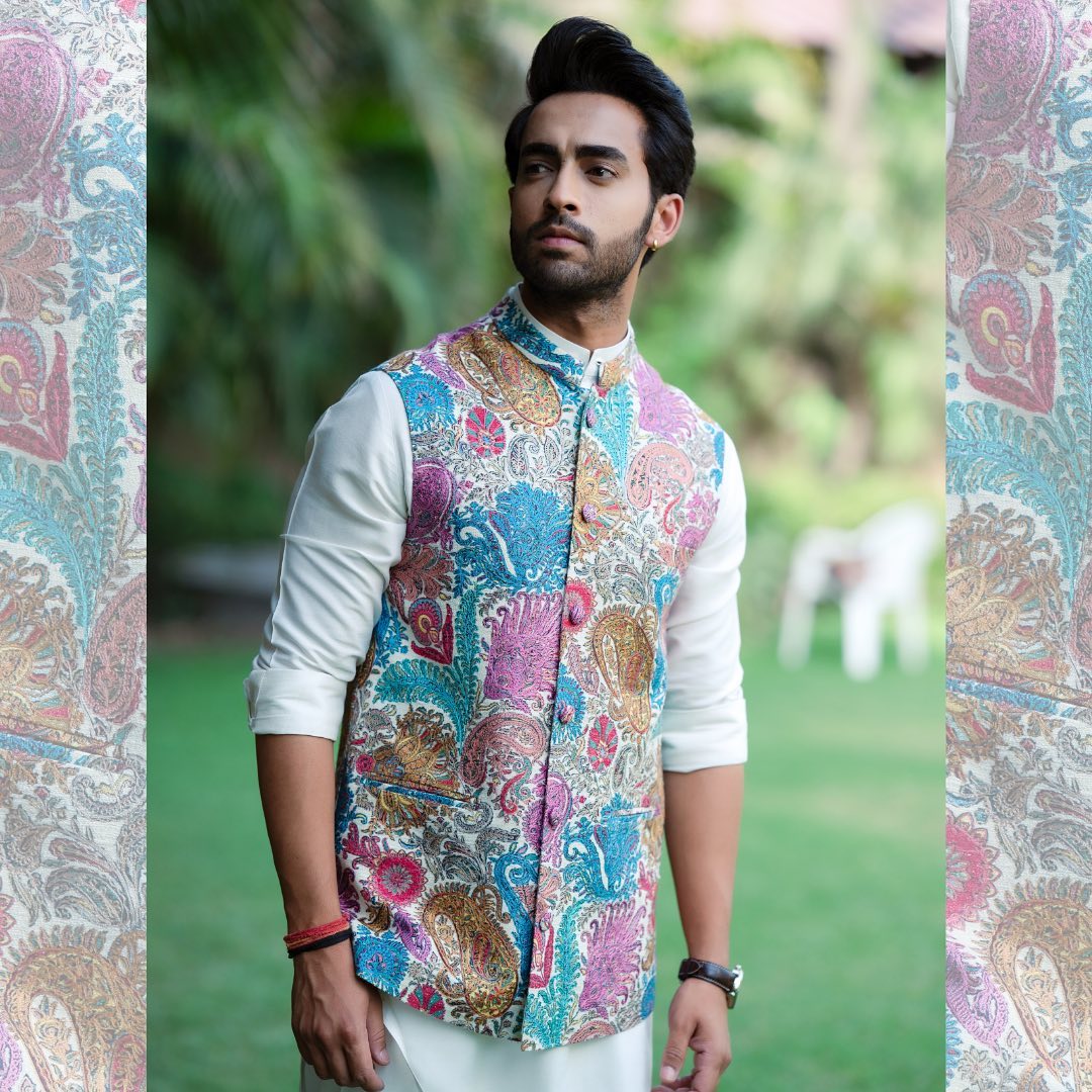 Taroob Majestic Paisley Kalamkari Embroidered Men's Bandi